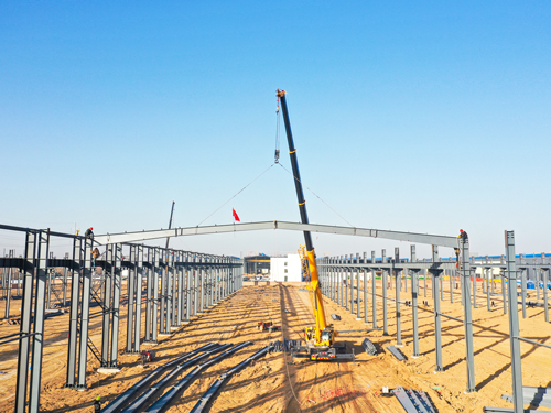  河南礦山｜智能產(chǎn)業(yè)園6號車間今日上梁大吉！